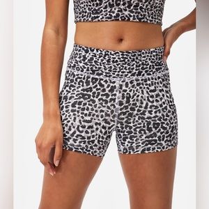 Outdoor Voices TechSweat™ Flex 3.5" Short